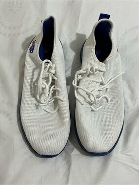NFL Buffalo Bills White Athletic Mesh Sneakers with Navy Trim Mens Size 7